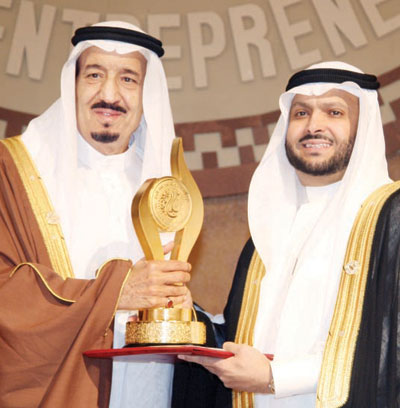 أمير الرياض: تكريمنا للشباب امتداد لنهج الدولة بدعمهم علميا وعمليا