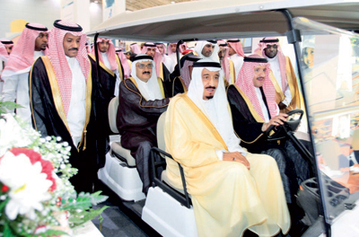 اليوم.. 73 متحدثاً سعودياً وعربياً يتناولون قضايا السياحة المحلية