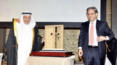 «العربي الوطني» يودع رئيس مجلس إدارته عبد اللطيف الجبر