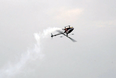 طائرات الريموت كنترول تحلق في سماء كورنيش جدة