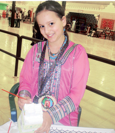 في اليوم الأول للعائلات .. عبق «الجنادرية» يمتزج برائحة المطر