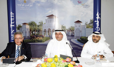 «جولدن توليب» و«خليج الدانة» توقعان اتفاقية لإقامة منتجع في الخبر
