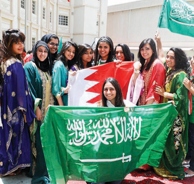 خميس أخضر في البحرين .. تقديراً للسعودية