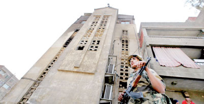 مصر: اعتقال «العقل المدبر» لمواجهات إمبابة الطائفية