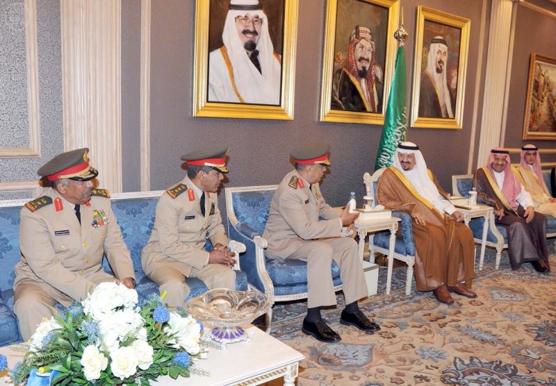 ولي العهد يستقبل قادة عسكريين بمناسبة تعيينهم في مناصبهم الجديدة