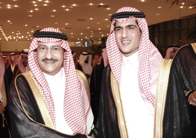 الأمير سلمان يشرِّف زواج طلال بن عبد العزيز بن بندر