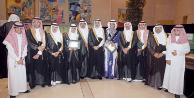 مدارس المملكة تحتفل بتخريج 138 طالبا ضمن المسار السعودي والدبلوم الأمريكي