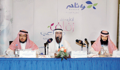 أمير الشرقية يرعى حفل زفاف جماعي لـ 100 شاب في الخُبر