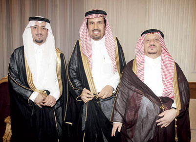 سليمان الحمد يحتفل بزفاف كريمته إلى سعود العتيقي