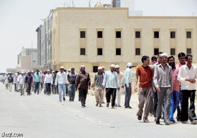 للنقاش: عملية تأجير شقق لعمالة الشركات داخل الأحياء السكنية .. كيف تراها؟ وماهي أخطارها برأيك؟