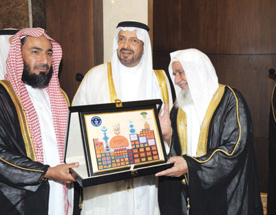 الأمير سعود بن عبد المحسن يفتتح جامع الراجحي في حائل