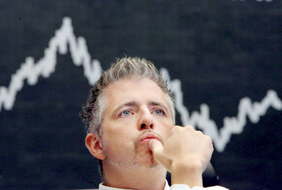 تغير المزاج يضر بأسهم البنوك العالمية