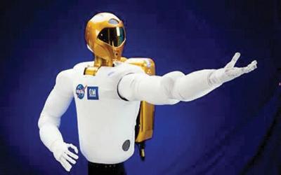 رجل الفضاء الآلي روبونوت يتواصل مع أصدقائه عبر «تويتر»