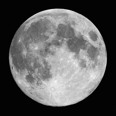 «ناسا» تعكف على دراسة كيفية تشكل القمر ومكوناته