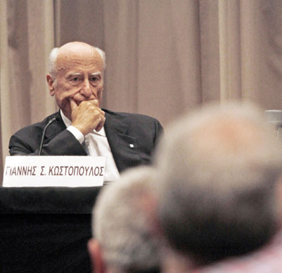 اندماج أكبر بنكين في اليونان يعزز قوة القطاع المالي ويعيد الثقة بالاقتصاد