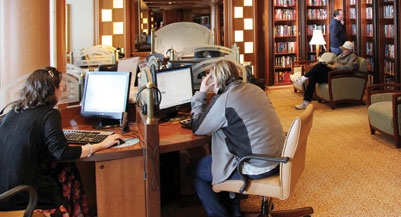 تظاهرات للمطالبة بتوفير المزيد من الحماية للبيانات الشخصية على الإنترنت