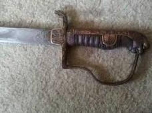 اكتشاف سيف نحاسي أثري عمره 2200 سنة في الصين