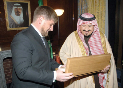 سفراء العالم لـ "الاقتصادية" : حنكة سلطان في الشؤون الدولية أكسبته الأصدقاء المخلصين