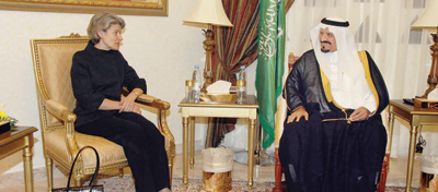 سفراء العالم لـ "الاقتصادية" : حنكة سلطان في الشؤون الدولية أكسبته الأصدقاء المخلصين