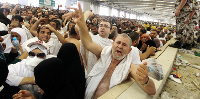 الرحلة إلى مكة .. تراجيديا اللحظات الأخيرة للحجاج