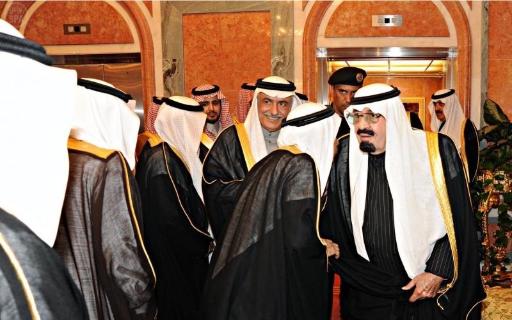 ميزانية 2012.. 702 مليار إيرادات متوقعة و690 مليارا للمصروفات