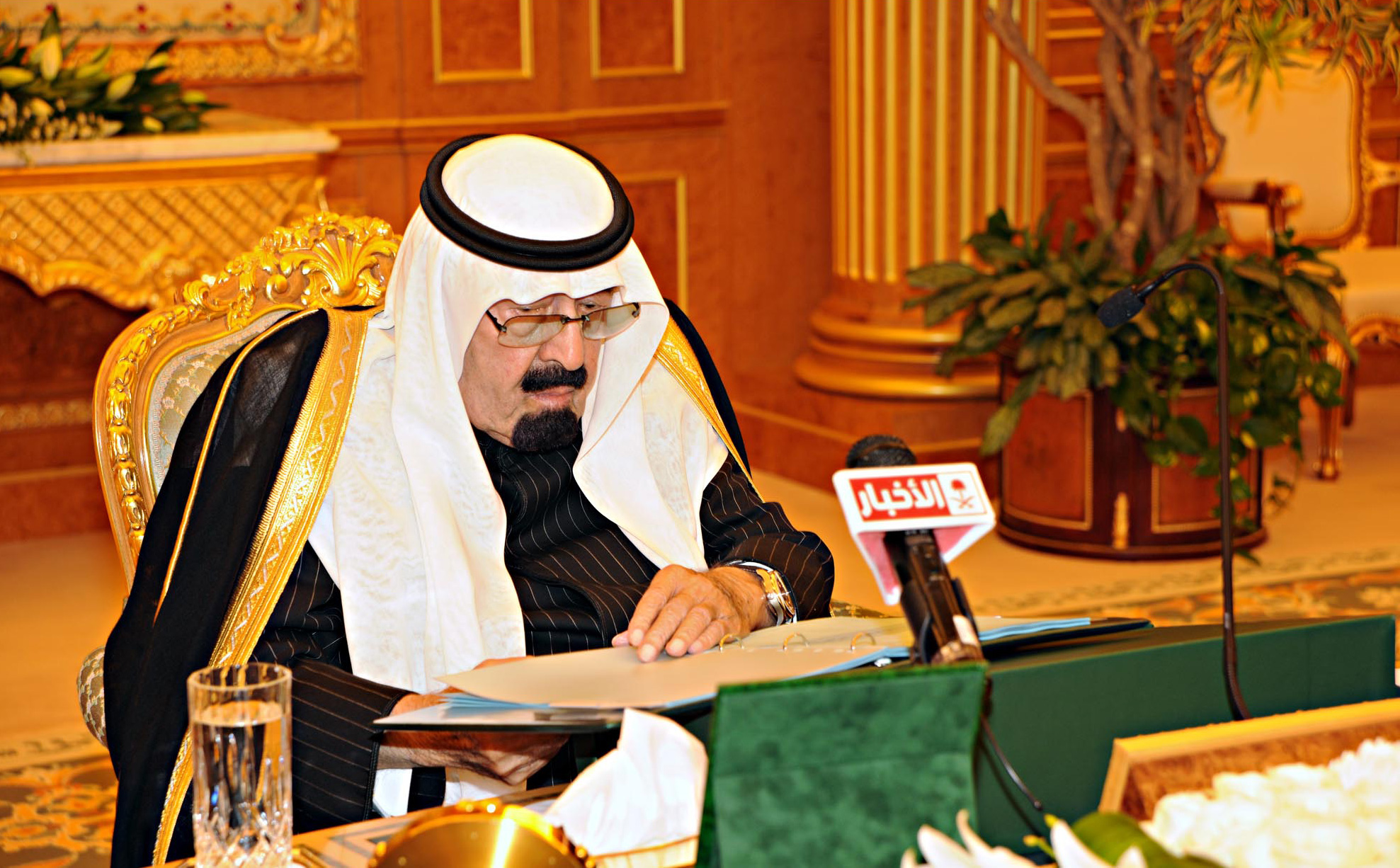 ميزانية 2012.. 702 مليار إيرادات متوقعة و690 مليارا للمصروفات