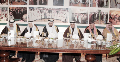 «انتبهوا للأسعار».. آخر نصائح زينل لرجال الأعمال في حفل تكريمه