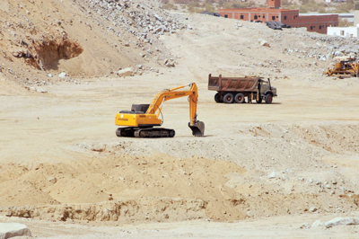 عضو شورى لـ "الاقتصادية" : رفعنا توصية للملك بضريبة 15 % على الأراضي البيضاء