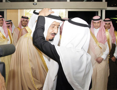 آل سليمان يروي لـ "الاقتصادية" قصة اهتمام ولي العهد بـ «بطاقة» مواطن