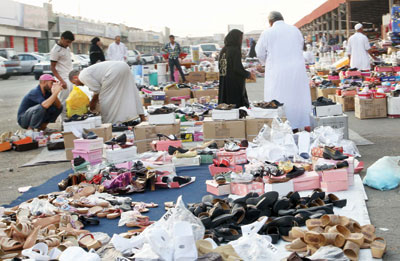 «سوق الصواريخ» .. 60 ألف عامل ومليون و200 ألف صنف في مكان واحد