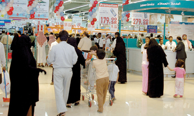 الأسر السعودية تنفق 13 مليار ريال على العيد