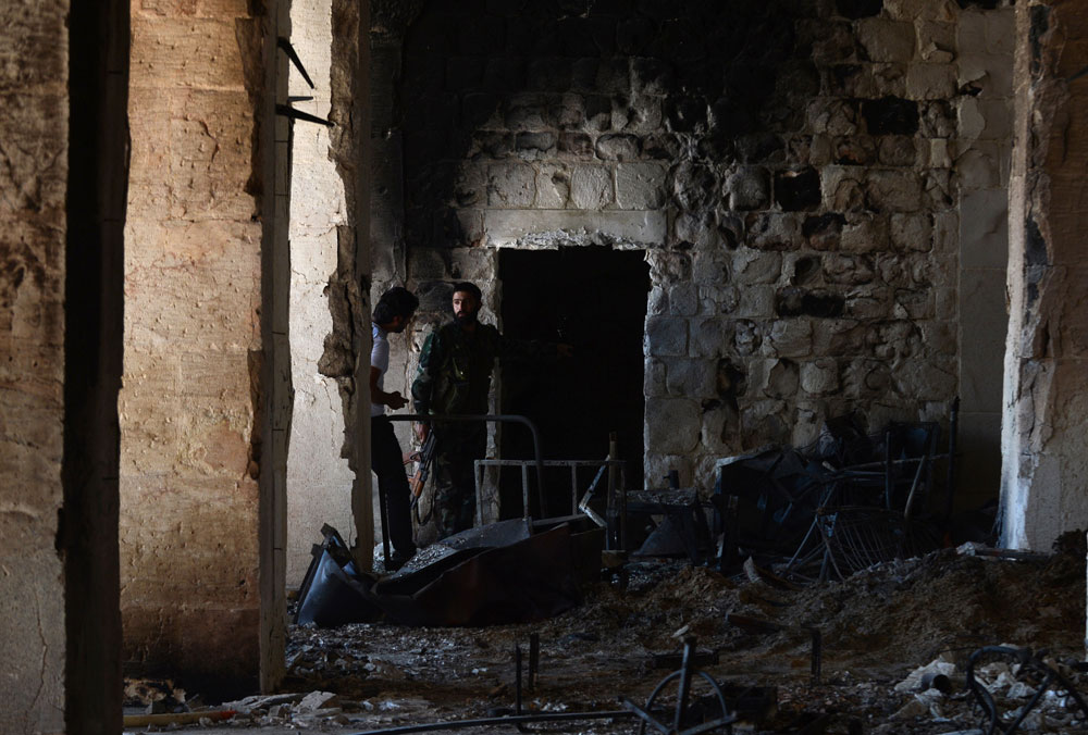 انفجار الجامع الأموي بعد اشتباكات عنيفة بين قوات النظام والجيش الحر في حلب