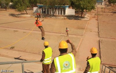 الدفاع المدني ينجح في فرضية إنقاذ الآف الحجاج بعد مداهمة السيول لمخيماتهم في عرفات