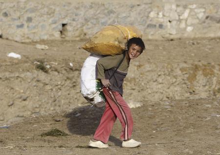 قصة مصورة : الفقر المدقع ينتشر في أفغانستان