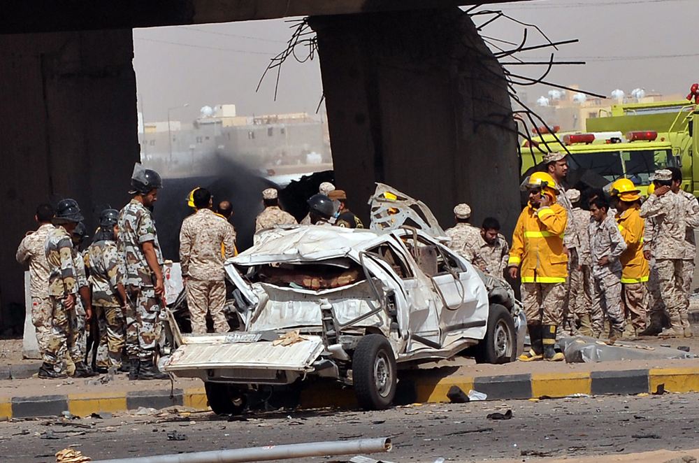 قصة مصورة.. انفجار شاحنة الغاز في الرياض بعدسات وكالات الأنباء