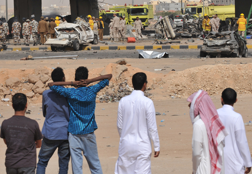 قصة مصورة.. انفجار شاحنة الغاز في الرياض بعدسات وكالات الأنباء