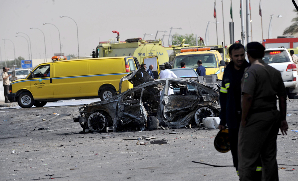 قصة مصورة.. انفجار شاحنة الغاز في الرياض بعدسات وكالات الأنباء