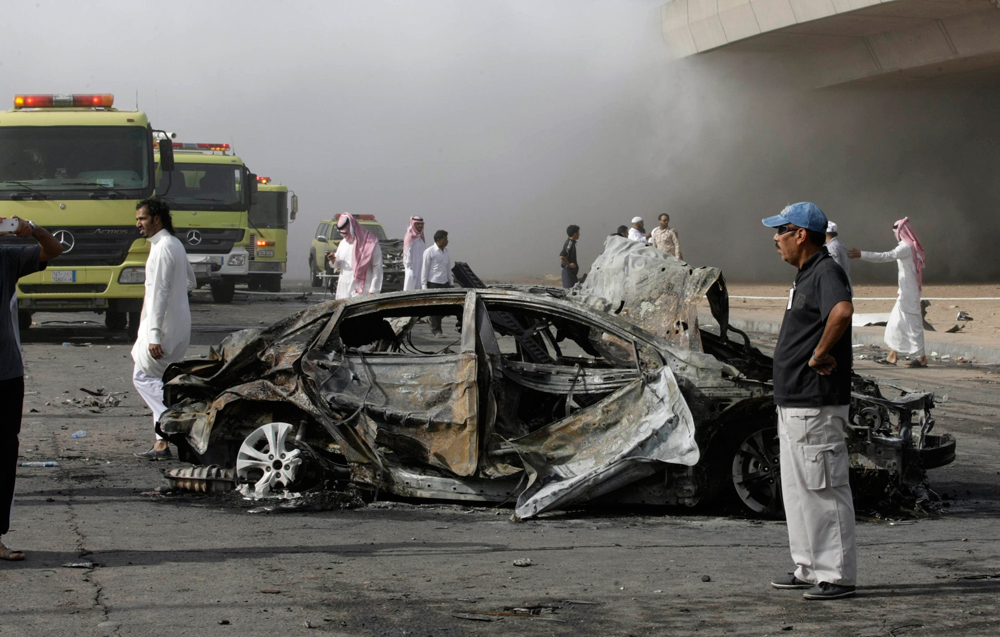 قصة مصورة.. انفجار شاحنة الغاز في الرياض بعدسات وكالات الأنباء