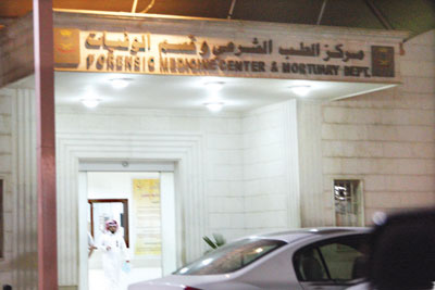 بين ثلاجة الموتى والأدلة الجنائية.. الأهالي يفتشون عن جثث ذويهم