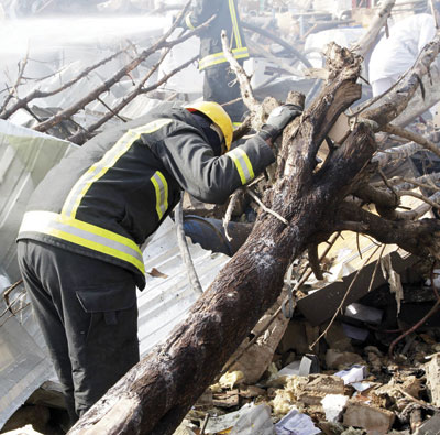 بين ثلاجة الموتى والأدلة الجنائية.. الأهالي يفتشون عن جثث ذويهم