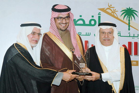 الجائزة تحفز القطاع الخاص للنهوض بجميع قطاعاته