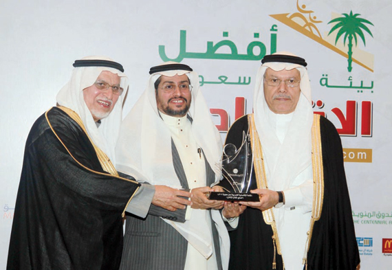 الجائزة تحفز القطاع الخاص للنهوض بجميع قطاعاته