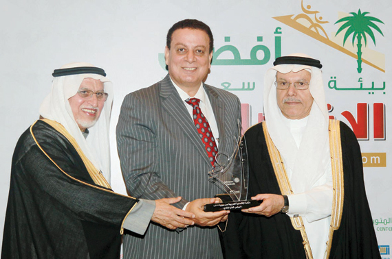 الجائزة تحفز القطاع الخاص للنهوض بجميع قطاعاته