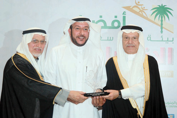 الجائزة تحفز القطاع الخاص للنهوض بجميع قطاعاته