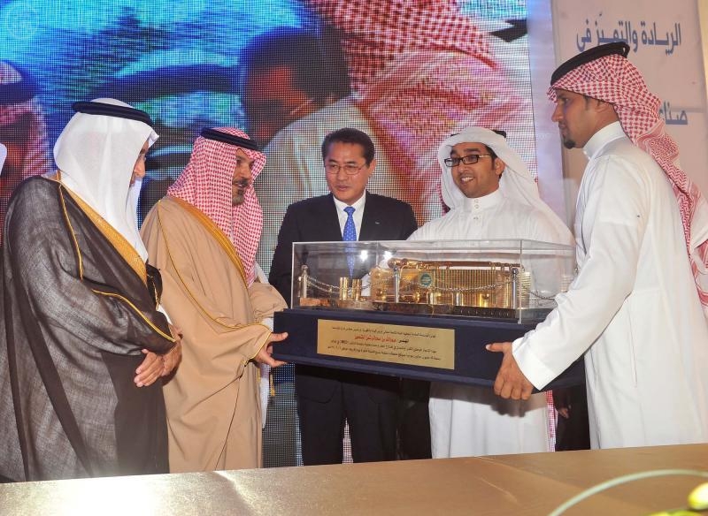 توقيع عقود إنشاء محطة التحلية وتوليد الطاقة الكهربائية في ينبع بـ 16 مليار ريال