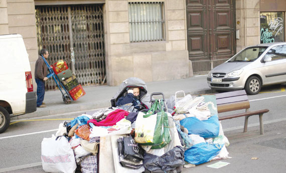 الأزمات الاقتصادية العالمية تتراجع بقيمة الاستثمارات السعودية في الخارج