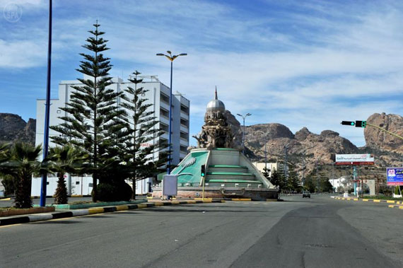 قصة مصورة : تنومة .. مدينة تعيش تحت الغابات وتشرب من شلال طبيعي