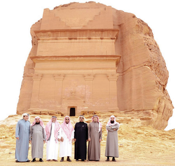 المنيع والمطلق: الآثار ثروة والتعدّي عليها خيانة