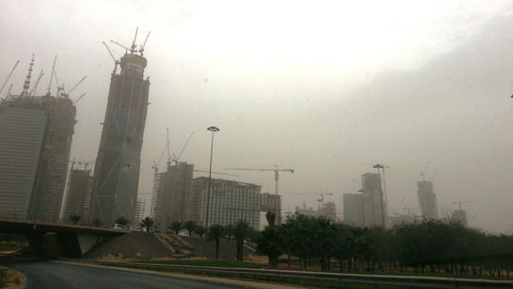 موجة غبار تضرب الرياض