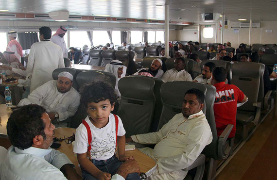 قصة مصورة : رحلة عبر عباراتي فرسان وجازان